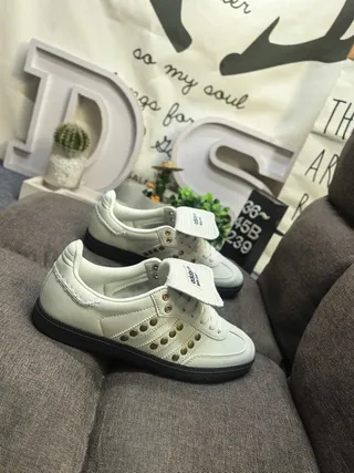 Adidas Beige Black Perforated Leather Upper Fold-Over Tongue Tab Lifestyle Sneakers 9