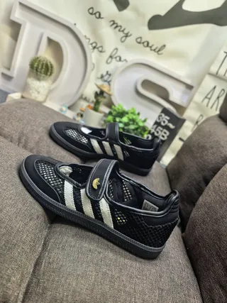 Adidas 米色棕色 无带 玛丽珍 系带 麂皮鞋面 生活方式运动鞋 17