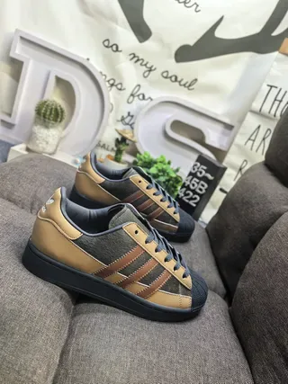 Adidas Beige Brown Shell-Toe Three-Stripe Lifestyle Sneakers 9