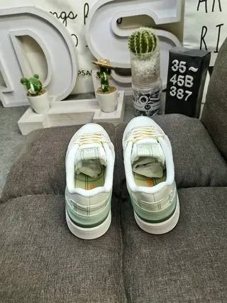 Adidas Beige Green Low-Top Padded Collar Lifestyle Sneakers 8