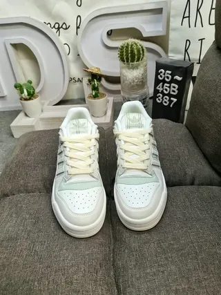 Adidas Beige Green Low-Top Padded Collar Lifestyle Sneakers 10