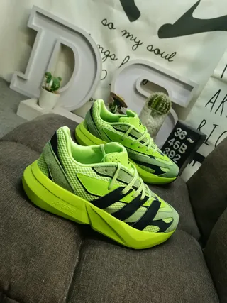 Adidas Beige Red Chunky Sculpted Midsole Mesh And Synthetic Overlay Construction Lifestyle Sneakers 19