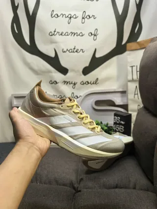 Adidas Beige White Low-Profile Mesh-and-Synthetic Upper Running Shoes 5