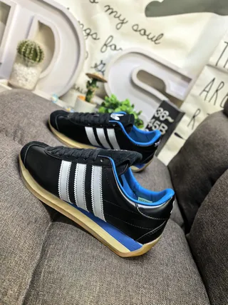 Adidas Black Blue Low-Top Leather Upper Lifestyle Sneakers 7