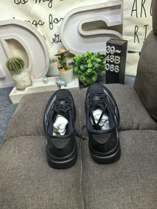 Adidas Black Silver Low-Top Platform Sole Lifestyle Sneakers 8