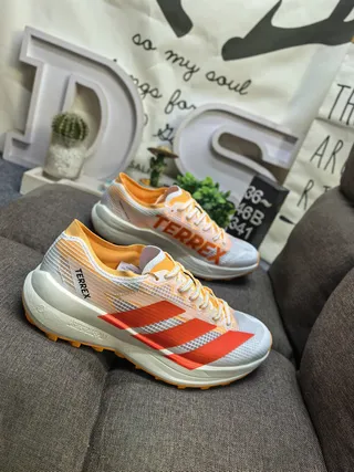 Adidas Black Yellow Engineered Mesh Upper Collar Lining Running Shoes 9