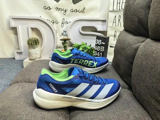 Adidas Black Yellow Engineered Mesh Upper Collar Lining Running Shoes 21