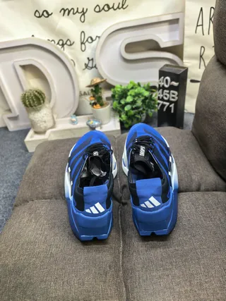 Adidas Chaussures de course à talons bas en mesh et synthétique bleu noir 8