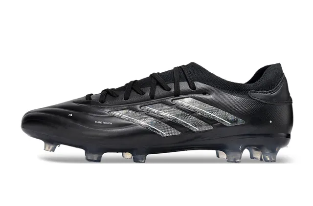 Adidas নীল সাদা নিম্ন কাট সক-ফিট কলার সিন্থেটিক লেদার আপার ফার্ম-গ্রাউন্ড ফুটবল জুতা 15