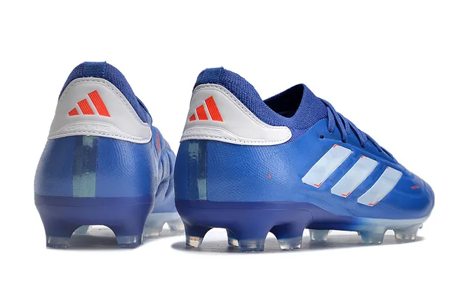 Adidas নীল সাদা নিম্ন কাট সক-ফিট কলার সিন্থেটিক লেদার আপার ফার্ম-গ্রাউন্ড ফুটবল জুতা 19