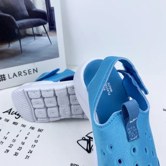 Adidas Blue White Perforated Mesh Upper T-Strap Closure Casual Sandals 9