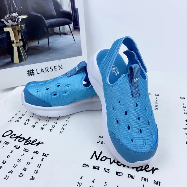 Adidas Blue White Perforated Mesh Upper T-Strap Closure Casual Sandals 10