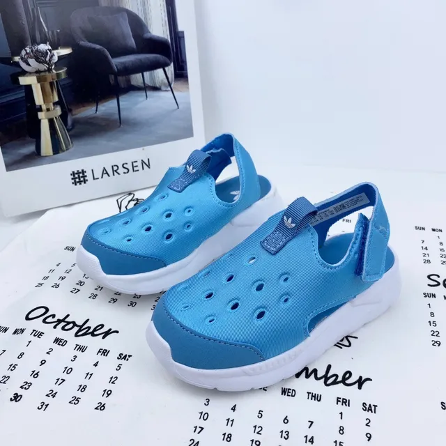 Adidas Blue White Perforated Mesh Upper T-Strap Closure Casual Sandals 14