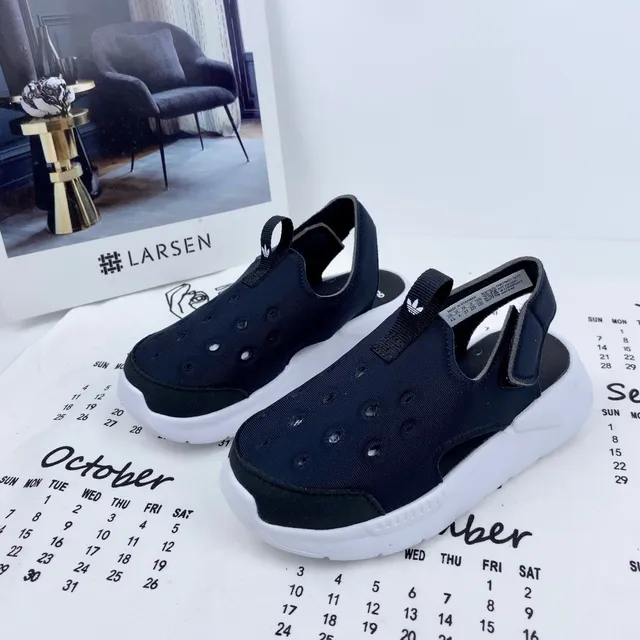 Adidas Blue White Perforated Mesh Upper T-Strap Closure Casual Sandals 22