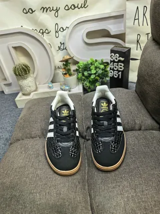 Adidas Brown Beige Woven Textile Upper Perforated Toe Lifestyle Sneakers 20
