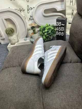 Adidas Gray Beige Low-Top Suede Upper Lifestyle Sneakers 6