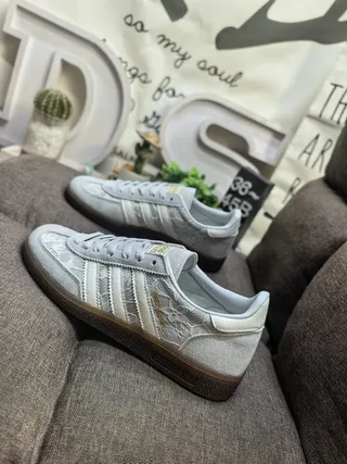 Adidas Gray Beige Low-Top Suede Upper Lifestyle Sneakers 7