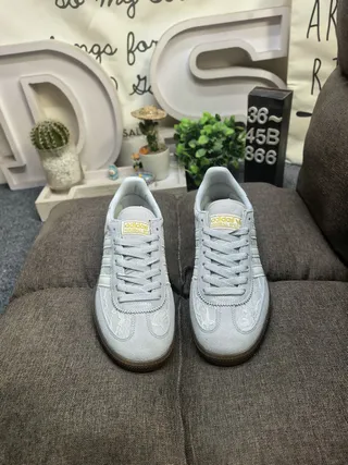Adidas Gray Beige Low-Top Suede Upper Lifestyle Sneakers 10