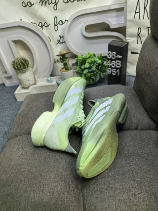 Adidas Chaussures de course vert argent légères tige en maille supérieure bande géométrique de marque 6