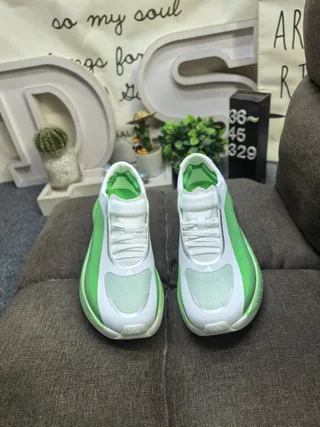 Adidas Green White Knit Upper Sculpted Foam Midsole Running Shoes 10