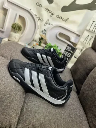 Adidas Indoor Soccer Shoes Black and White Lifestyle Sneakers 7