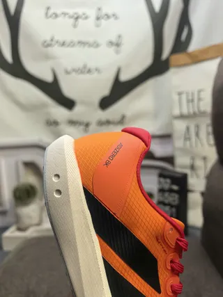 Adidas Orange rouge léger Silhouette de course maille supérieure chaussures de course 3