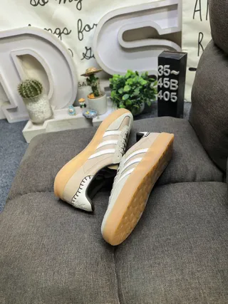 Adidas Pink Beige Suede Upper Three-Stripe Side Panel Lifestyle Sneakers 6