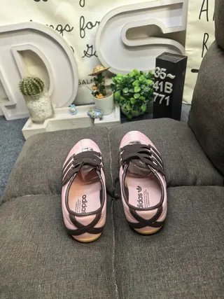 Adidas Pink Brown Laceless Velcro Strap Lifestyle Sneakers 8