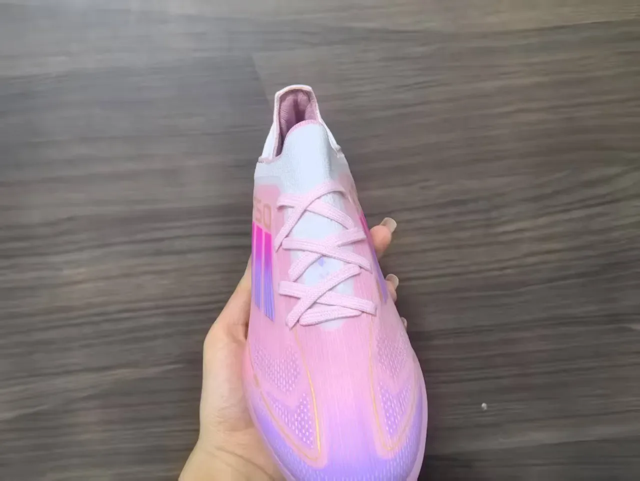 Adidas Chaussures de football turf rose blanc iridiscent synthétiques avec col en maille 11