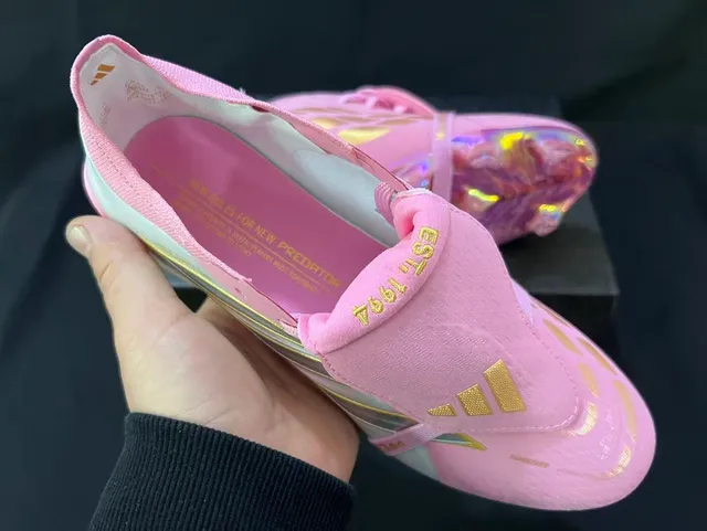 Adidas Predator Pink Gold Laceless Strap Closure Holographic Iridescent Outsole Firm-Ground Soccer Shoes 5