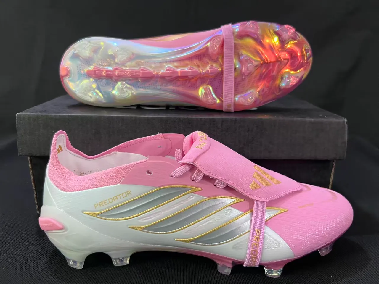 Adidas Predator Pink Gold Laceless Strap Closure Holographic Iridescent Outsole Firm-Ground Soccer Shoes 7