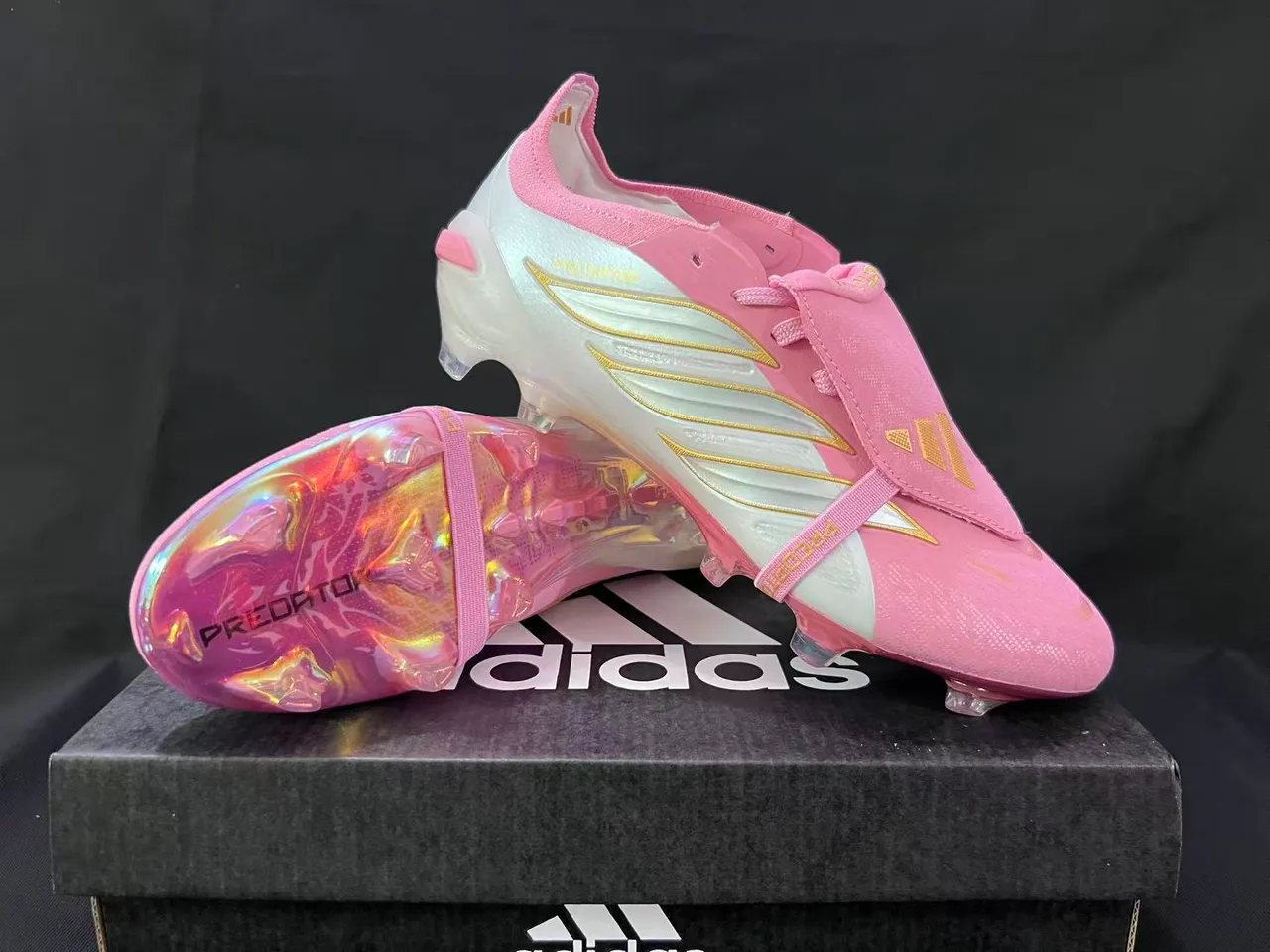 Adidas Predator Pink Gold Laceless Strap Closure Holographic Iridescent Outsole Firm-Ground Soccer Shoes 9