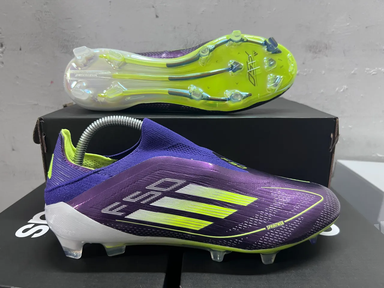 Adidas Purple Yellow Low-Cut Sock-Fit Collar Textured Synthetic Upper Firm-Ground Soccer Shoes 9
