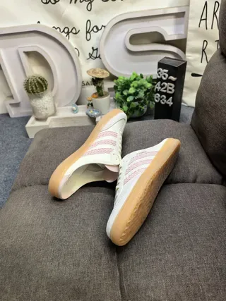 Adidas Samba ऑफ-व्हाइट पिंक बुनी पट्टी बैकलेस म्यूल लोफर्स 6