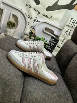 Adidas Samba ऑफ-व्हाइट पिंक बुनी पट्टी बैकलेस म्यूल लोफर्स 7
