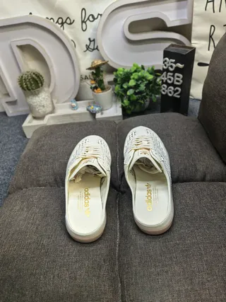 Adidas Samba Mule Beige Brown Perforated Three-Stripe Cage Laceless Casual Shoes 8