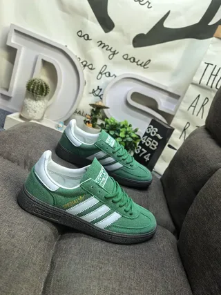 Adidas Samba OG Green and White Lifestyle Sneakers 9