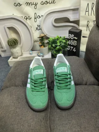 Adidas Samba OG Green and White Lifestyle Sneakers 10