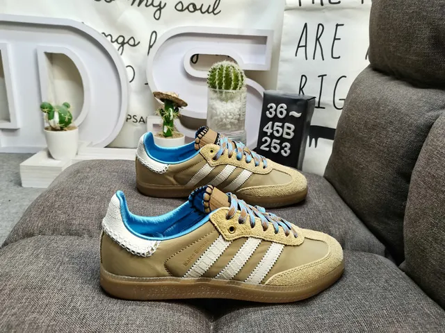 Adidas Samba White Blue Floral Print Lifestyle Sneakers 21
