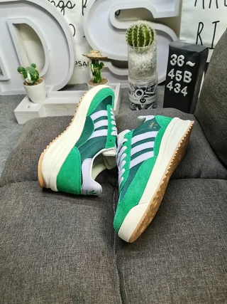 Adidas SL '72 Green and White Lifestyle Sneakers 6