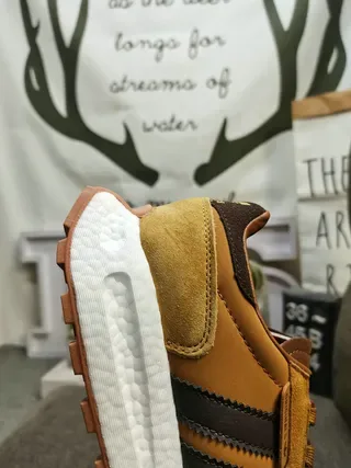 Adidas Spezial حذاء رياضي أسلوب حياة باللون الأصفر الخردل واللون البني من السويد 23