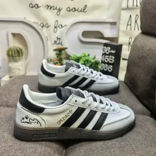 Adidas Spezial सफेद काला लाइफस्टाइल स्नीकर्स