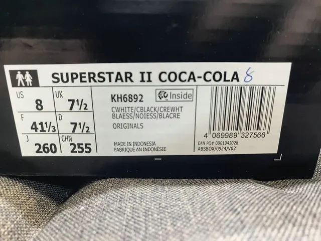 Adidas Superstar Coca-Cola Collaboration Lifestyle Sneakers 2