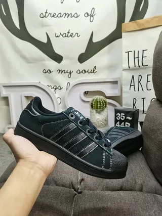 Adidas Superstar गहरे हरे सूडे लाइफस्टाइल स्नीकर 5