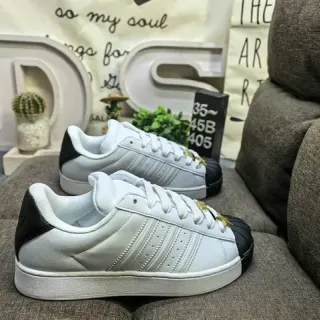 अडिडास सुपरस्टार सफेद और काला Shell-Toe लाइफस्टाइल स्नीकर