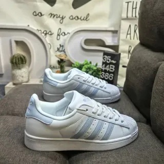 Tênis Lifestyle Adidas Superstar Branco e Azul Claro