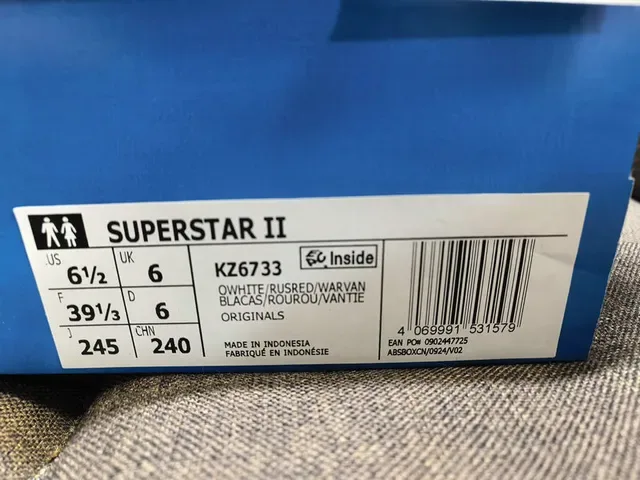 Adidas Superstar सफेद और लाल जीवनशैली स्नीकर 2