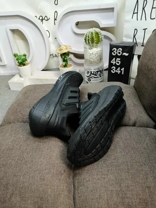 Adidas Ultraboost chaussures de course noires blanches jaunes néon 24
