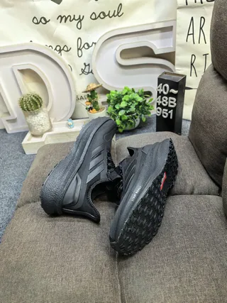 Adidas Ultraboost Unicolore Chaussures de course noires 6