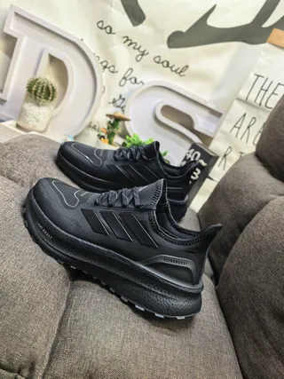Adidas Ultraboost Unicolore Chaussures de course noires 7